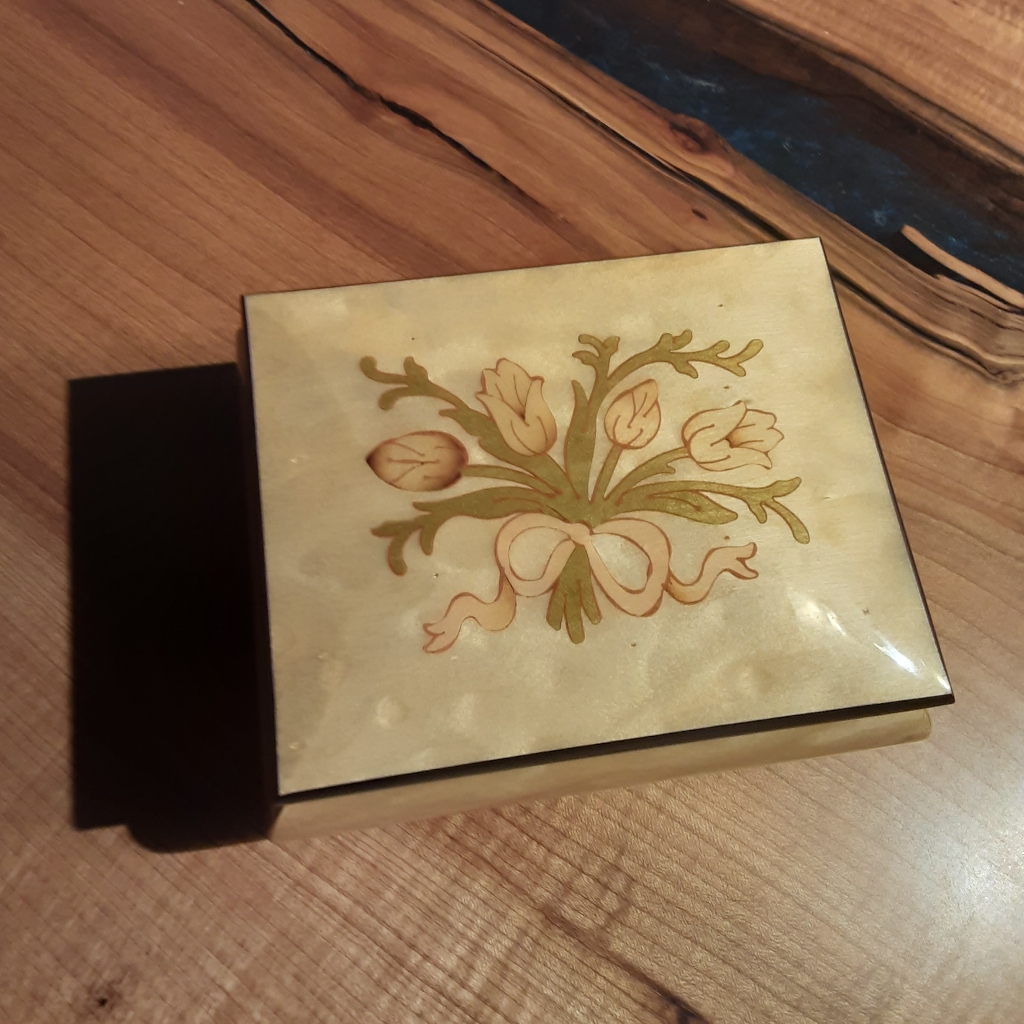 Vintage Music Box Floral  Ribbon Burl Wood San Francisco Music Box Co